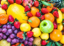 Gyümölcstermők, gyümölcsfák, alma, körte, barack, cseresznye, megy, bogyós gyümölcsök.
